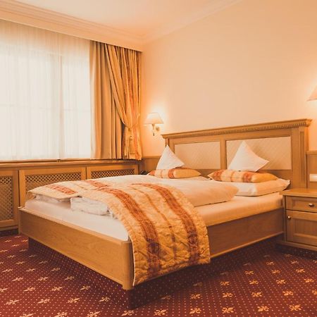 Gartenhotel Maria Theresia Hall in Tirol Eksteriør bilde