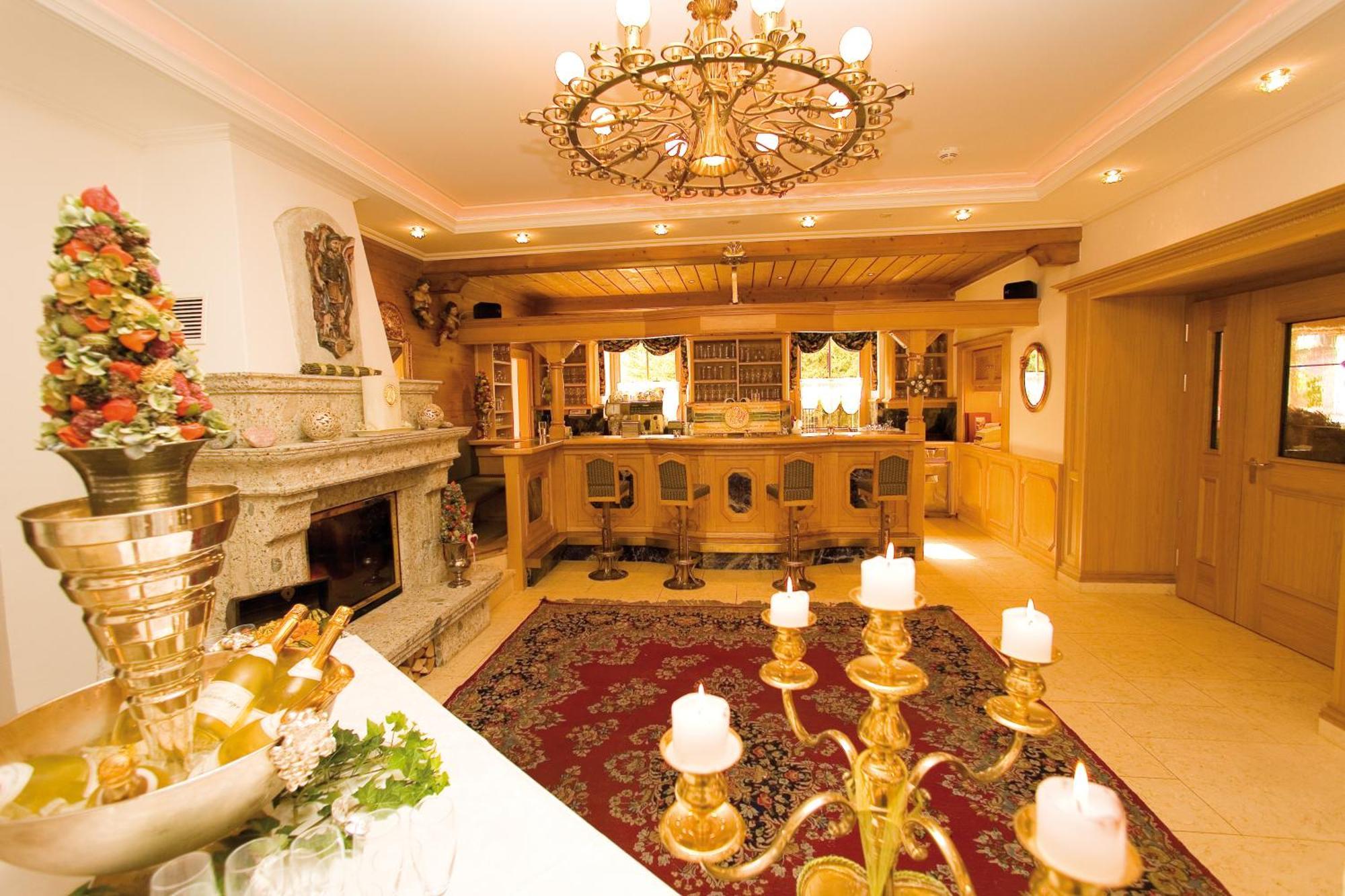 Gartenhotel Maria Theresia Hall in Tirol Eksteriør bilde
