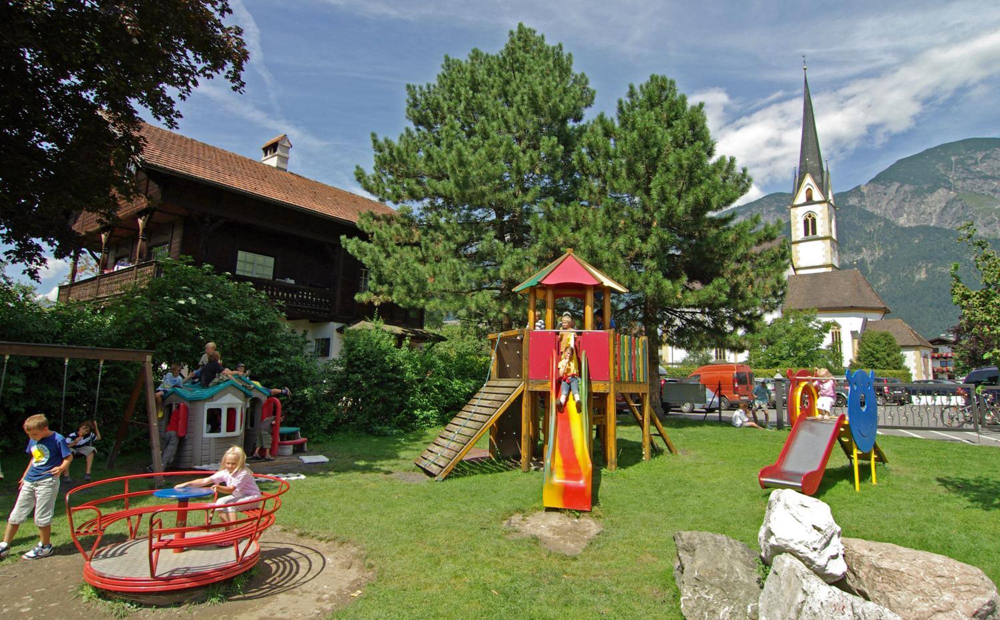 Gartenhotel Maria Theresia Hall in Tirol Eksteriør bilde